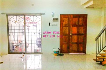 Taman Pinggiran Putra