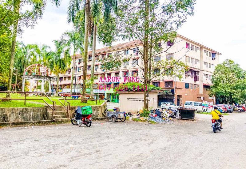 Pangsapuri Seri Mas, Taman Pinggiran Putra