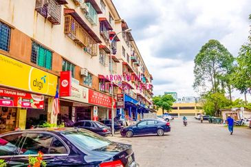 Pangsapuri Seri Mas, Taman Pinggiran Putra