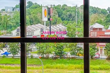 Pangsapuri Seri Mas, Taman Pinggiran Putra