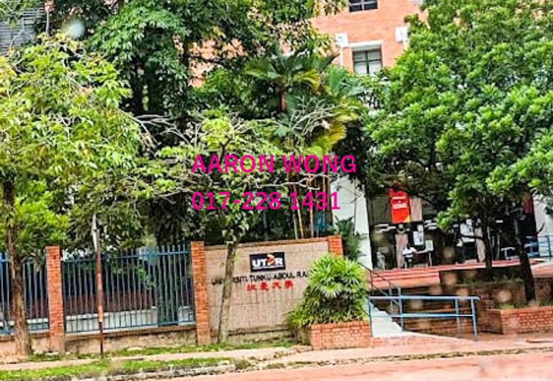 Glen Court, Bandar Sungai Long