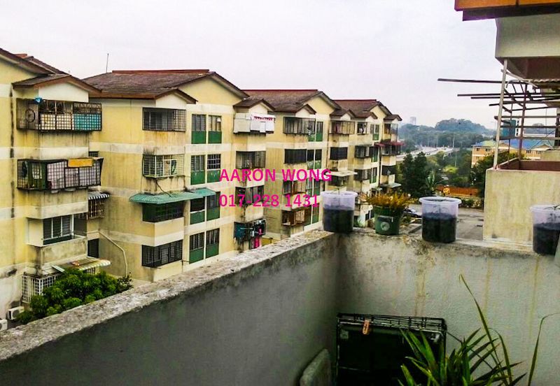Glen Court, Bandar Sungai Long