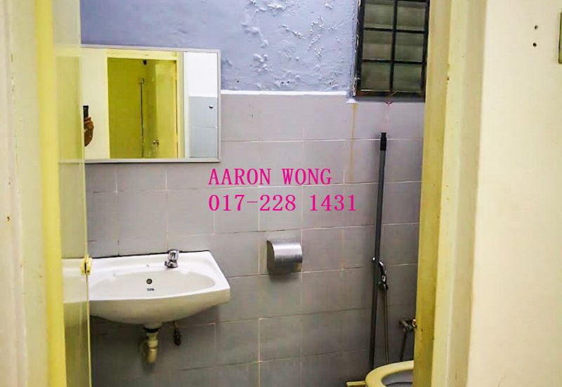 Glen Court, Bandar Sungai Long