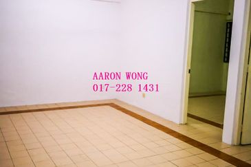 Glen Court, Bandar Sungai Long