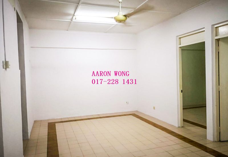 Glen Court, Bandar Sungai Long