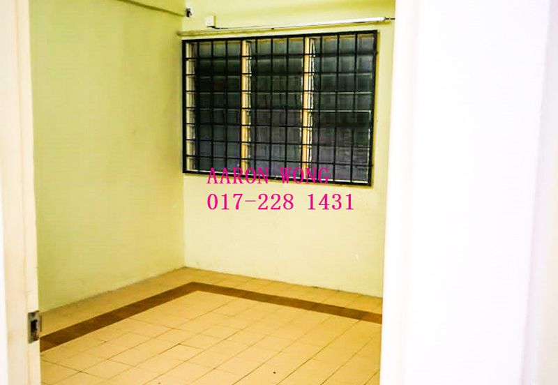 Glen Court, Bandar Sungai Long