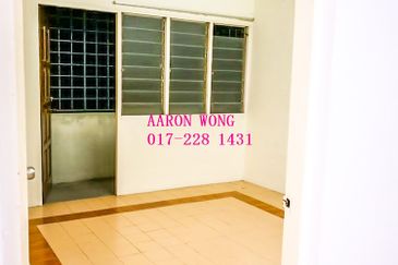 Glen Court, Bandar Sungai Long