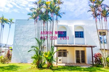 Country Villas @ County Heights