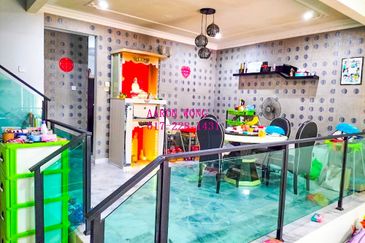 SL2, Bandar Sungai Long