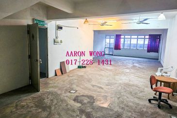 [1st Floor Office] Jalan Bunga Pekan 2, Banting, Selangor