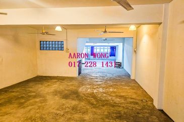 [1st Floor Office] Jalan Bunga Pekan 2, Banting, Selangor
