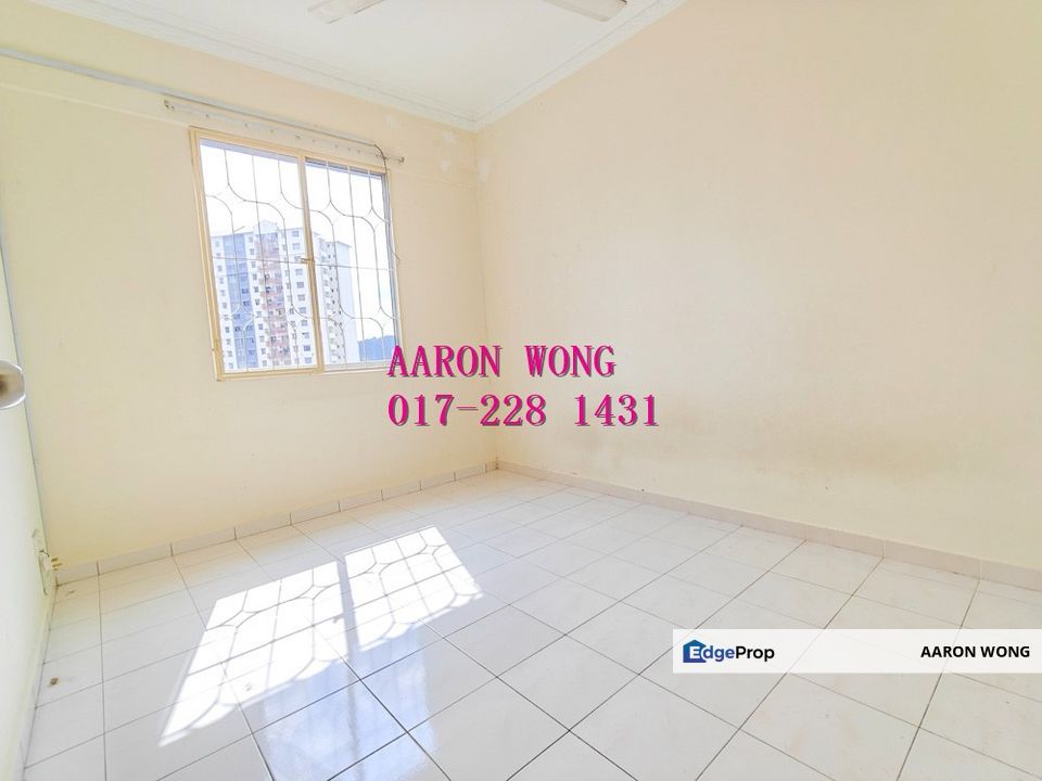 [Strata Title Ready] Vista Pinggiran, Taman Pinngiran Putra, Seri Kembangan, Selangor, Selangor, Seri Kembangan