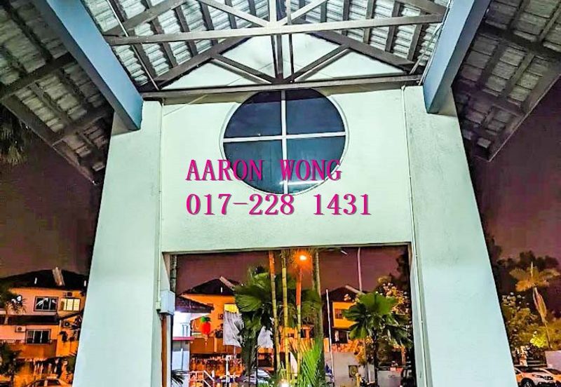 Vista Pinggiran, Taman Pinggiran Putra