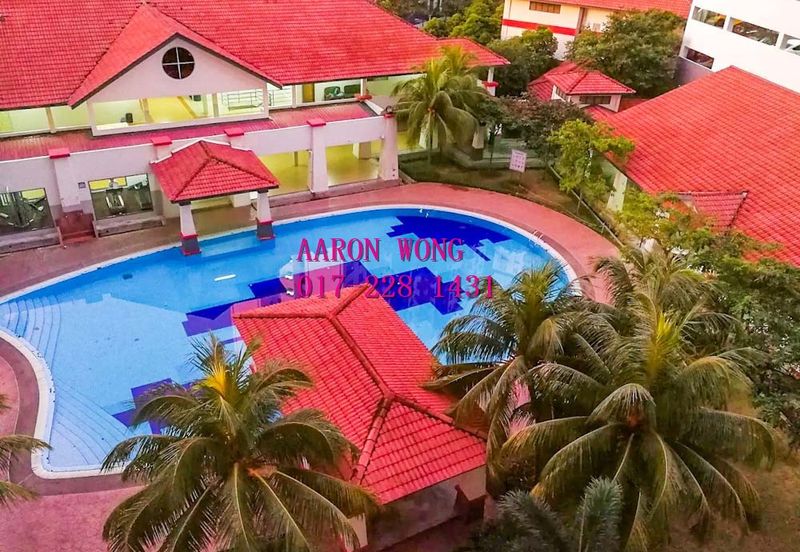 Vista Pinggiran, Taman Pinggiran Putra