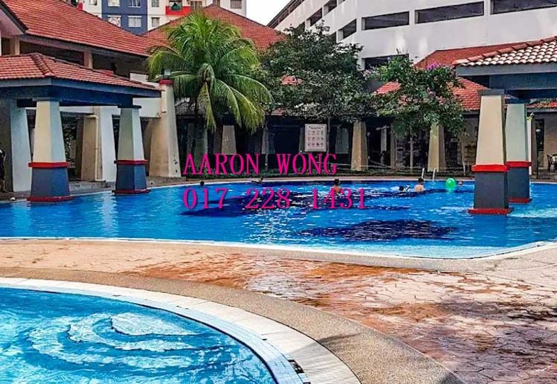 Vista Pinggiran, Taman Pinggiran Putra