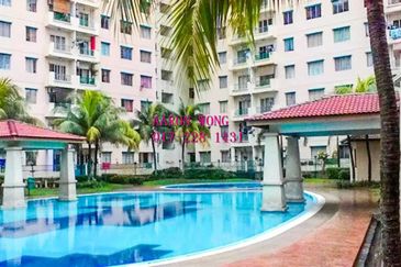 Vista Pinggiran, Taman Pinggiran Putra