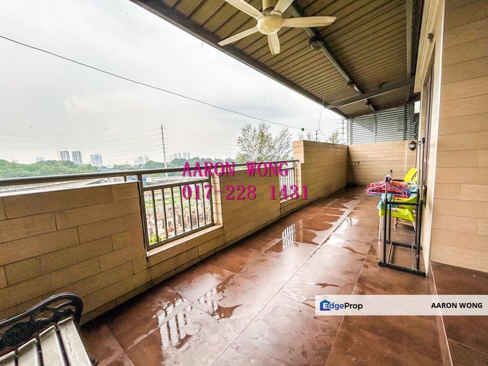 [Located at Facilities Floor, Big Patio/Balcony] Casa Tiara, Subang Jaya, Selangor, Selangor, Subang Jaya