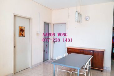 Puteri Bayu Apartment