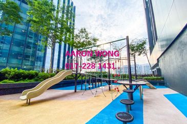 Hill10 Residence @ i-City