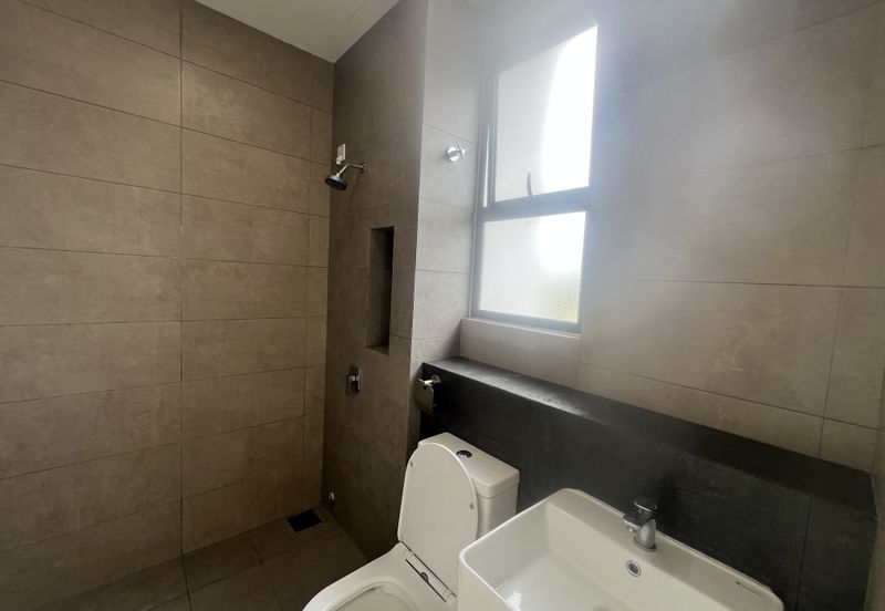 Robin @ Bandar Rimbayu