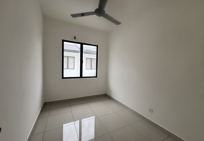 Robin @ Bandar Rimbayu