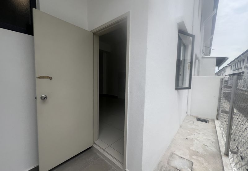 Robin @ Bandar Rimbayu