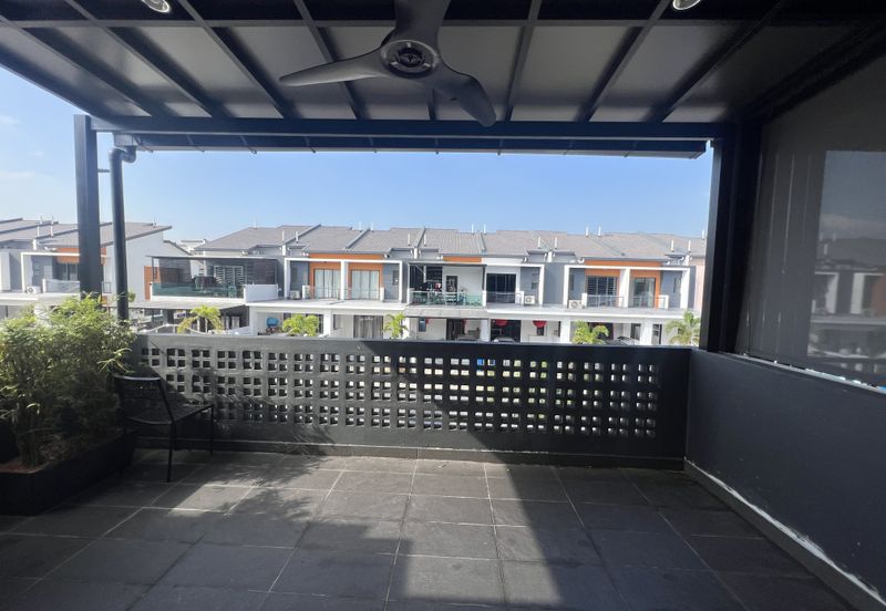 Robin @ Bandar Rimbayu