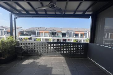 Robin @ Bandar Rimbayu