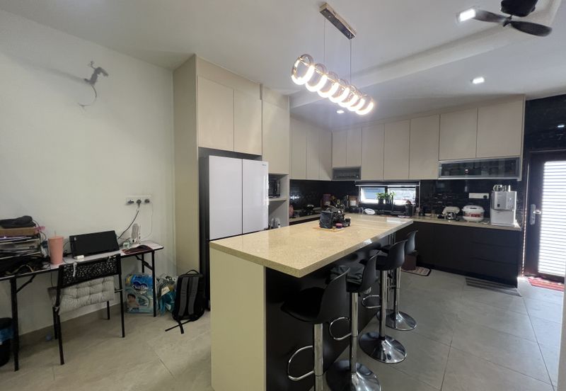 Robin @ Bandar Rimbayu