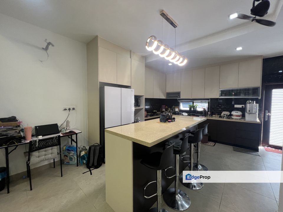 Robin, Renovate, 2 storey house for sale @ bandar rimbayu , Selangor, Telok Panglima Garang