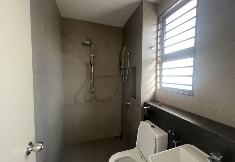 Robin @ Bandar Rimbayu