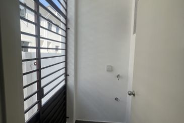 Robin @ Bandar Rimbayu