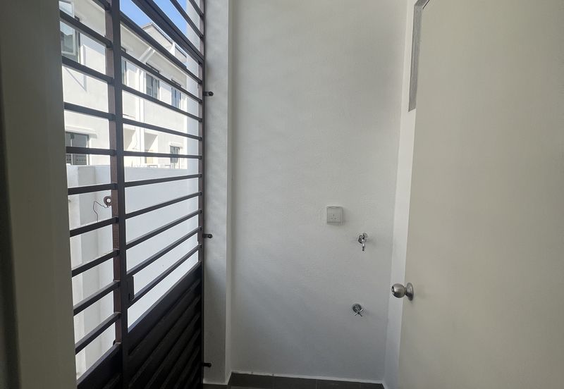 Robin @ Bandar Rimbayu