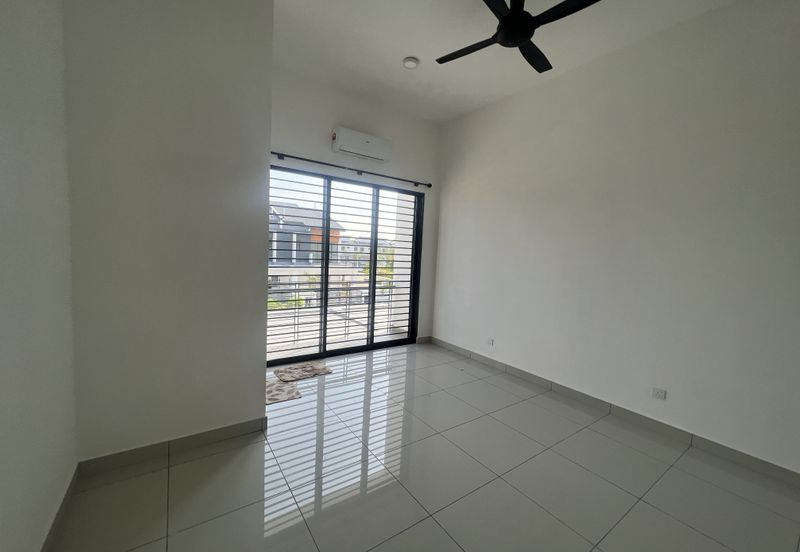 Robin @ Bandar Rimbayu