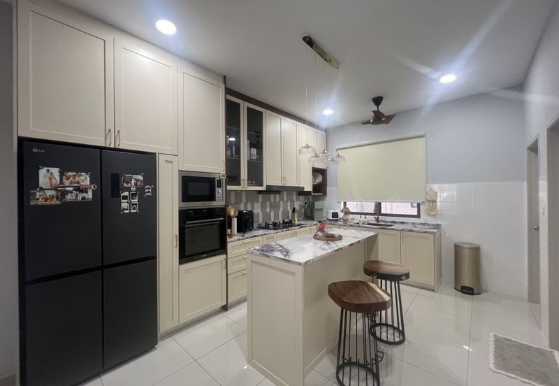 Robin @ Bandar Rimbayu