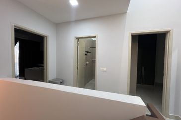 Robin @ Bandar Rimbayu