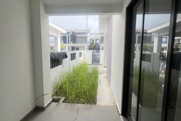 Robin @ Bandar Rimbayu