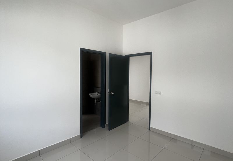 Robin @ Bandar Rimbayu