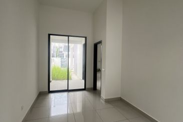 Robin @ Bandar Rimbayu