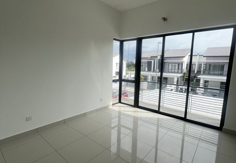 Robin @ Bandar Rimbayu