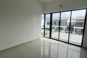 Robin @ Bandar Rimbayu