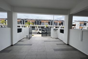 Robin @ Bandar Rimbayu