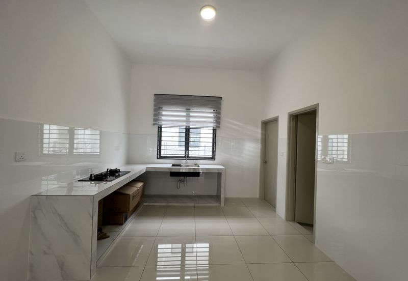 Robin @ Bandar Rimbayu