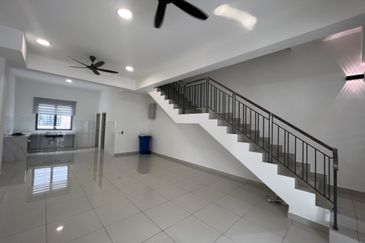 Robin @ Bandar Rimbayu