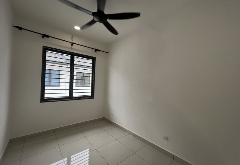 Robin @ Bandar Rimbayu