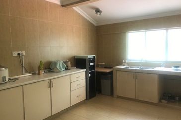 Bukit gasing, petaling jaya 