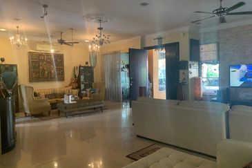 Lagenda damansara, ara damansara 