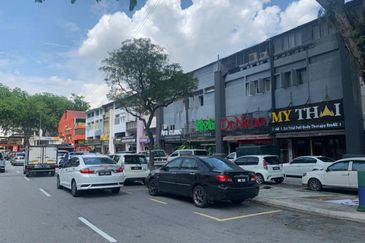 Old klang road, jalan kelang lama, kuala lumpur 