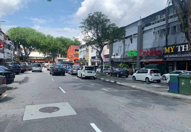 Old klang road, jalan kelang lama, kuala lumpur 