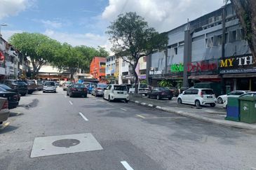 Old klang road, jalan kelang lama, kuala lumpur 